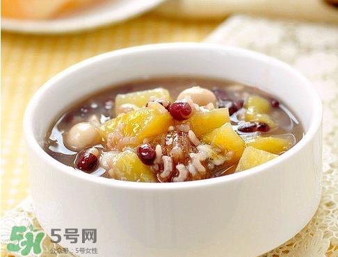 新鲜莲子可以炖汤吗?新鲜莲子怎么煲汤? 新鲜莲子可以炖汤吗?新鲜莲子怎么煲汤?