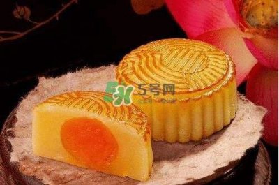 ​广式月饼为什么硬？月饼皮发硬怎么办？