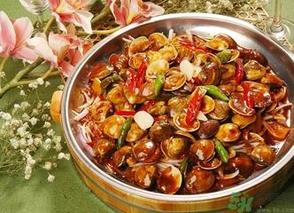 活蛤蜊可以带上飞机吗？活蛤蜊可以托运吗？