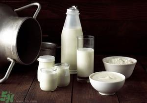 酸奶一天喝多少合适?一天喝多少酸奶最好? 酸奶一天喝多少合适?一天喝多少酸奶最好?