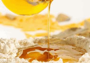 茶油能祛斑吗 有祛斑功效 茶油能祛斑吗 有祛斑功效