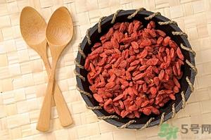 枸杞是热性还是凉性？枸杞是碱性还是酸性？