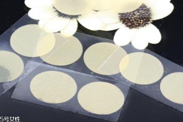 乳贴是怎么使用的呢 乳贴有什么作用呢 乳贴是怎么使用的呢 乳贴有什么作用呢