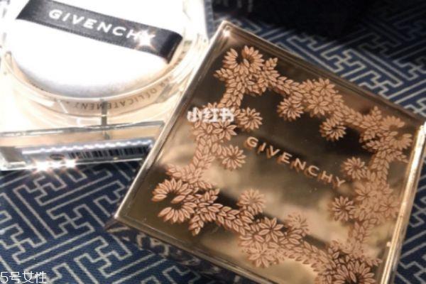 纪梵希四宫格圣诞款是什么颜色 纪梵希圣诞系列散粉 纪梵希四宫格圣诞款是什么颜色 纪梵希圣诞系列散粉