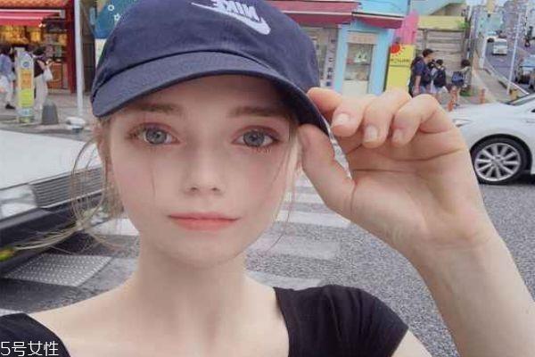 天天涂身体乳好么 常年坚持天天擦身体乳有好处 天天涂身体乳好么 常年坚持天天擦身体乳有好处