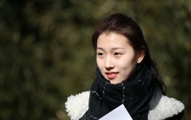 长期化妆和长期素颜的区别 来看五年后的差距 长期化妆和长期素颜的区别 来看五年后的差距