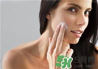 怎么样通过饮食改善油性皮肤?油性皮肤的食物 怎么样通过饮食改善油性皮肤?油性皮肤的食物