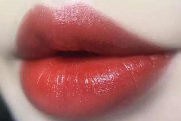 阿玛尼405适合日常吗 阿玛尼405适合显白吗 阿玛尼405适合日常吗 阿玛尼405适合显白吗