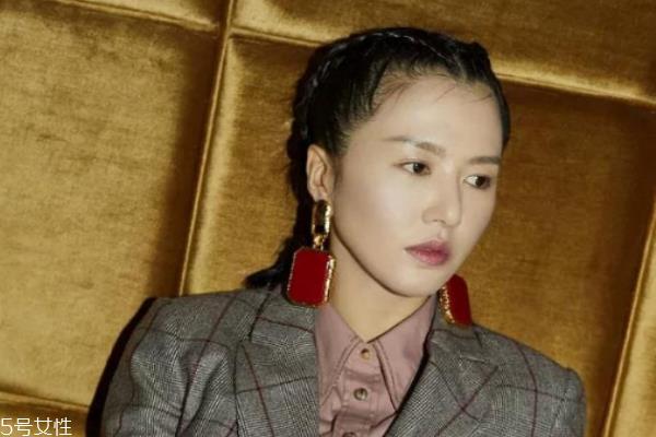 大耳垂适合什么耳环 轻松打造气场 大耳垂适合什么耳环 轻松打造气场