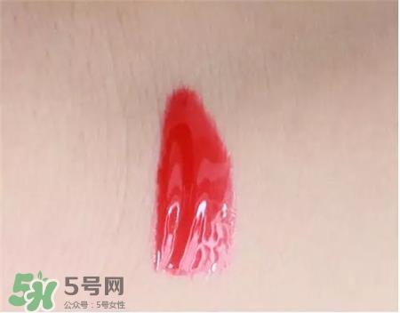 欧莱雅唇釉303多少钱?欧莱雅唇釉303试色 欧莱雅唇釉303多少钱?欧莱雅唇釉303试色