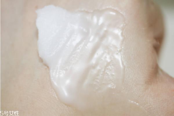 nooni雪花纯净卸妆膏和芭妮兰卸妆膏哪个好 nooni雪花纯净卸妆膏和芭妮兰卸妆膏哪个好