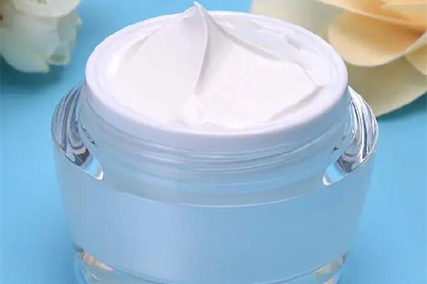 素颜霜有养肤的效果吗 素颜霜可以长期使用吗 素颜霜有养肤的效果吗 素颜霜可以长期使用吗