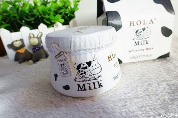 牛奶洗脸的功效 牛奶洗脸有什么好处 牛奶洗脸的功效 牛奶洗脸有什么好处