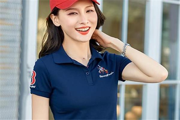 polo衫可以机洗吗 领口会变形 polo衫可以机洗吗 领口会变形