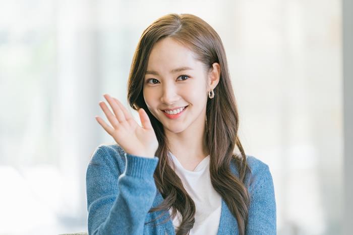 微笑妆容怎么画简单 微笑妆容怎么画简单