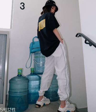 休闲裤怎么搭配 舒适穿搭别错过 休闲裤怎么搭配 舒适穿搭别错过