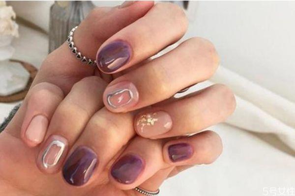 贴甲片的胶水怎么溶解 美甲没有解胶剂怎么卸甲片 贴甲片的胶水怎么溶解 美甲没有解胶剂怎么卸甲片