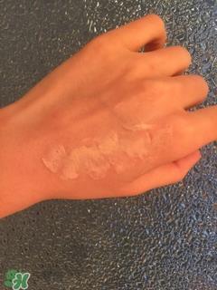 cpb无龄光采润色防晒隔离霜适合什么肤色? cpb无龄光采润色防晒隔离霜适合什么肤色?