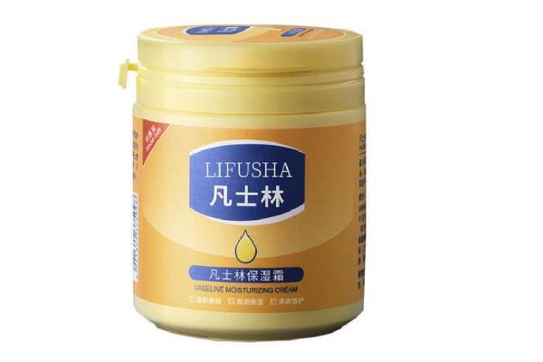 身体乳和润肤露的区别 身体乳和沐浴露的使用顺序 身体乳和润肤露的区别 身体乳和沐浴露的使用顺序