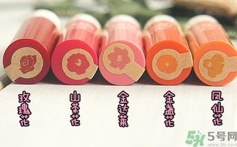 悦诗风吟花瓣唇膏孕妇可以用吗? 悦诗风吟花瓣唇膏孕妇可以用吗?