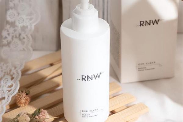 rnw洗面奶有卸妆功能吗 rnw洗面奶可以去痘痘吗 rnw洗面奶有卸妆功能吗 rnw洗面奶可以去痘痘吗