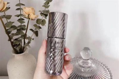 ​黛珂曲酸美白精华适合什么肤质 黛珂曲酸精华孕妇能用吗