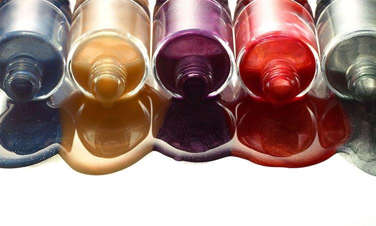 新手怎么正确挑选指甲油?四个小妙招教你 新手怎么正确挑选指甲油?四个小妙招教你