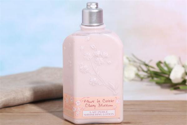 欧舒丹樱花身体乳成分 欧舒丹樱花身体乳有闪粉吗 欧舒丹樱花身体乳成分 欧舒丹樱花身体乳有闪粉吗