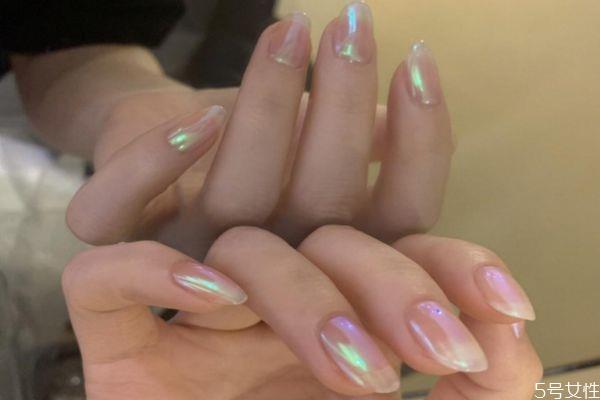 什么颜色的磨砂美甲好看 磨砂美甲容易掉的原因 什么颜色的磨砂美甲好看 磨砂美甲容易掉的原因