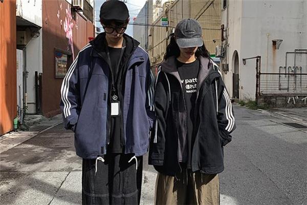 复古色服装如何搭配 复古色服装穿搭建议 复古色服装如何搭配 复古色服装穿搭建议