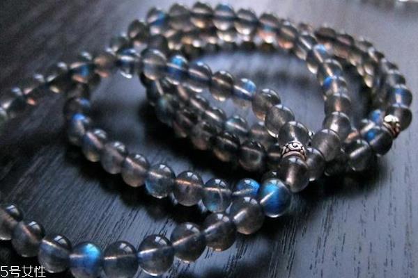 拉长石和月光石的区别 要学会区分 拉长石和月光石的区别 要学会区分