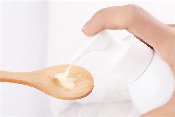 卸妆啫喱适合油皮吗 卸妆啫喱适合痘痘肌吗 卸妆啫喱适合油皮吗 卸妆啫喱适合痘痘肌吗