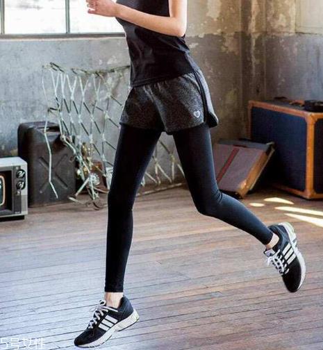 健身穿什么衣服好?健身穿搭推荐 健身穿什么衣服好?健身穿搭推荐