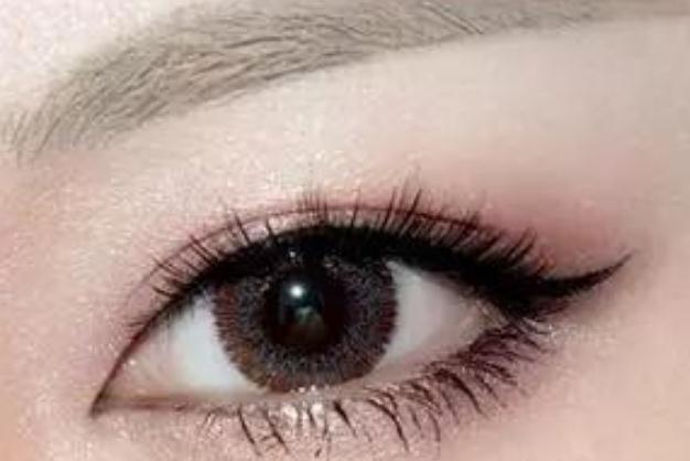 美瞳线和眼线哪个好看 美瞳线和眼线哪个好 美瞳线和眼线哪个好看 美瞳线和眼线哪个好