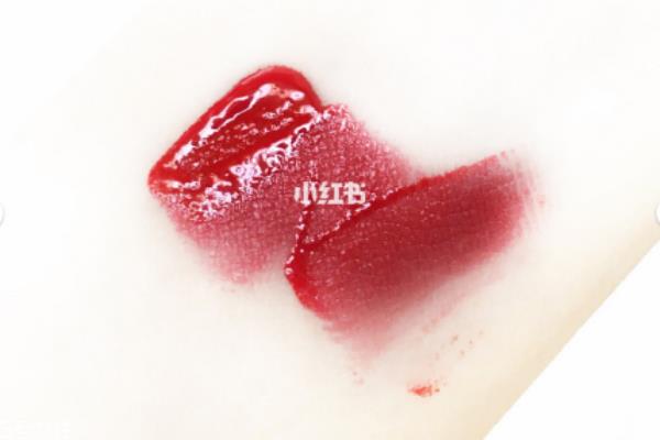 阿玛尼小胖丁302好看吗 盲撸也不会出错的口红 阿玛尼小胖丁302好看吗 盲撸也不会出错的口红