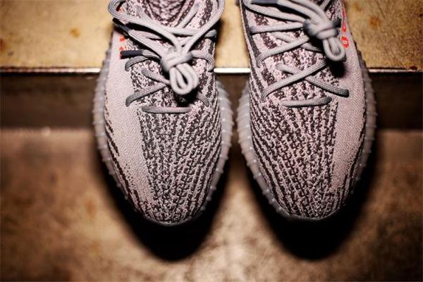 yeezy新灰橙偏小多少 椰子350新灰橙尺码选择