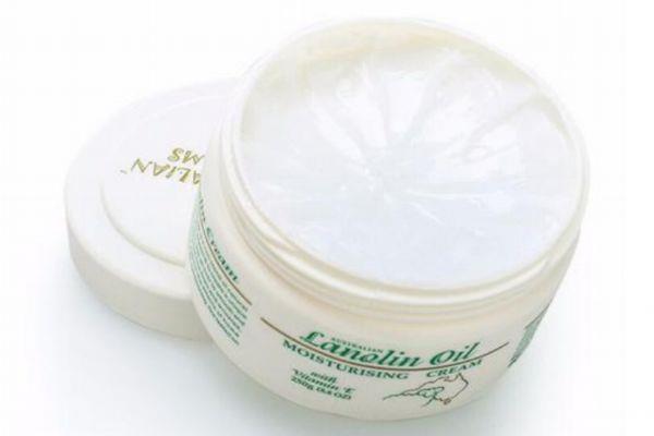 绵羊油和绵羊脂有什么区别 绵羊油和绵羊脂有什么不同 绵羊油和绵羊脂有什么区别 绵羊油和绵羊脂有什么不同