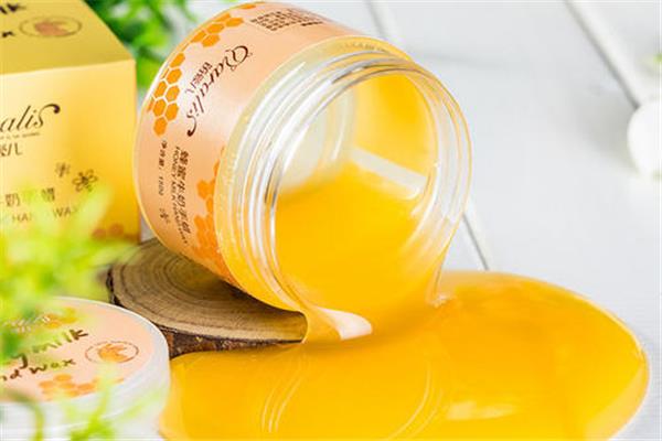 手膜和手蜡有什么区别 手膜和手蜡哪个好 手膜和手蜡有什么区别 手膜和手蜡哪个好