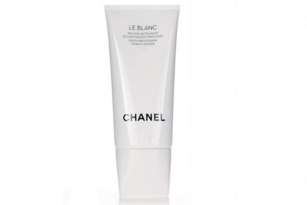 每天化淡妆可以只用洗面奶卸妆吗 淡妆只用洗面奶可以吗 每天化淡妆可以只用洗面奶卸妆吗 淡妆只用洗面奶可以吗