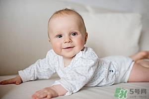 维生素AD滴剂可以用来擦脸吗? 维生素AD滴剂可以用来擦脸吗?