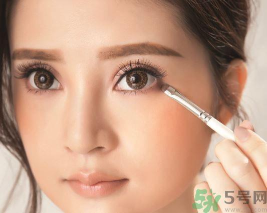 魅力淡妆 让睫毛根根分明