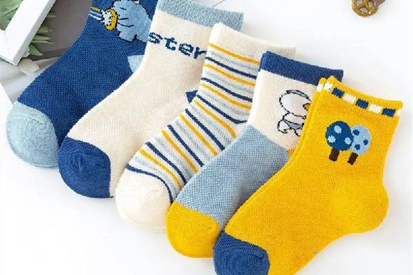 袜子要每天换吗 袜子多久换一次新的 袜子要每天换吗 袜子多久换一次新的