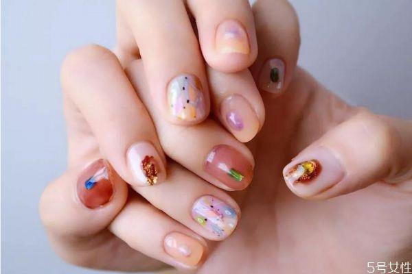 指甲短适合做美甲吗 指甲短做什么款式好看