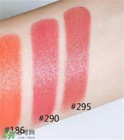 兰蔻菁纯唇膏295试色 兰蔻丝绒唇膏295试色图