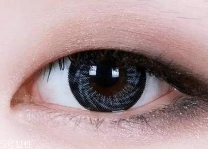眼距窄怎么画眼影 眼距窄画眼影技巧 眼距窄怎么画眼影 眼距窄画眼影技巧
