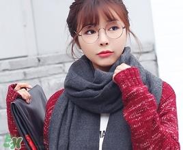 黄皮肤适合什么颜色的围巾?黄皮肤戴什么颜色围巾好看? 黄皮肤适合什么颜色的围巾?黄皮肤戴什么颜色围巾好看?