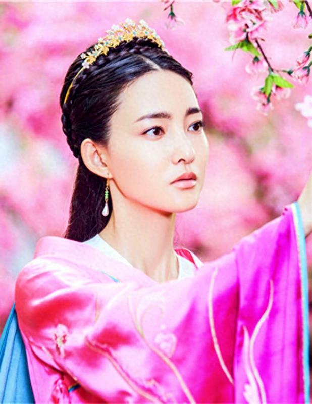 “素颜女神”王丽坤《凤凰无双》专属剧照,当真是一倾城美人