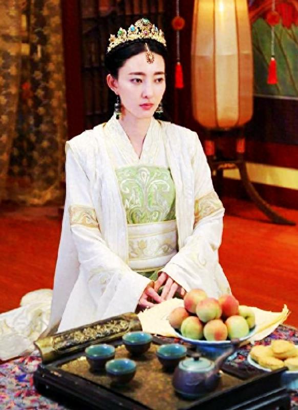 “素颜女神”王丽坤《凤凰无双》专属剧照,当真是一倾城美人