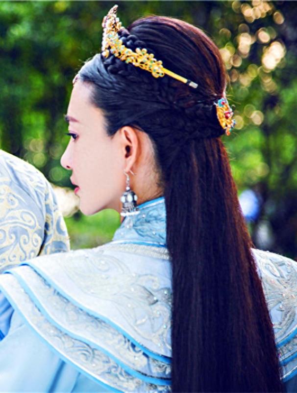 “素颜女神”王丽坤《凤凰无双》专属剧照,当真是一倾城美人