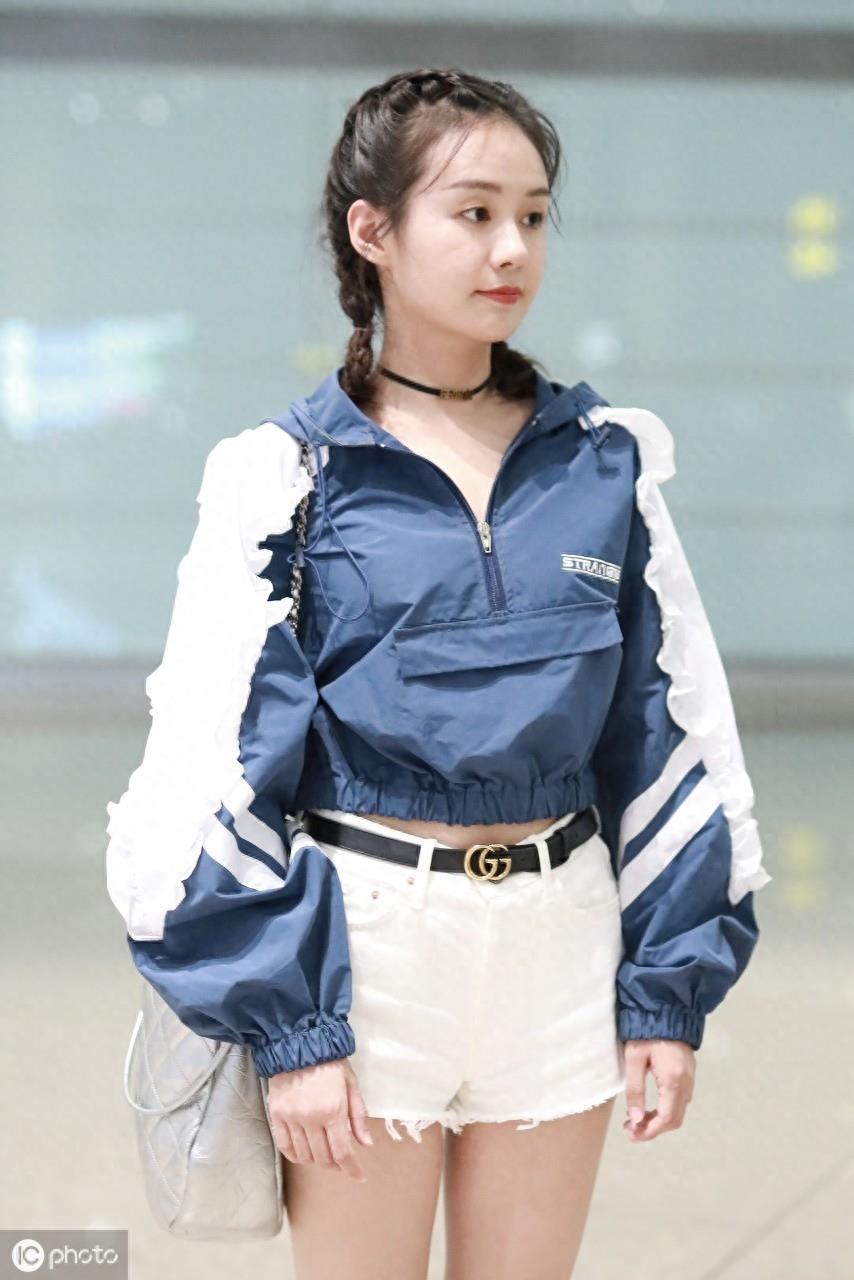 白敬亭剧中的女友“颜末”郑合惠子超可爱，卖萌的样子都喜欢吧